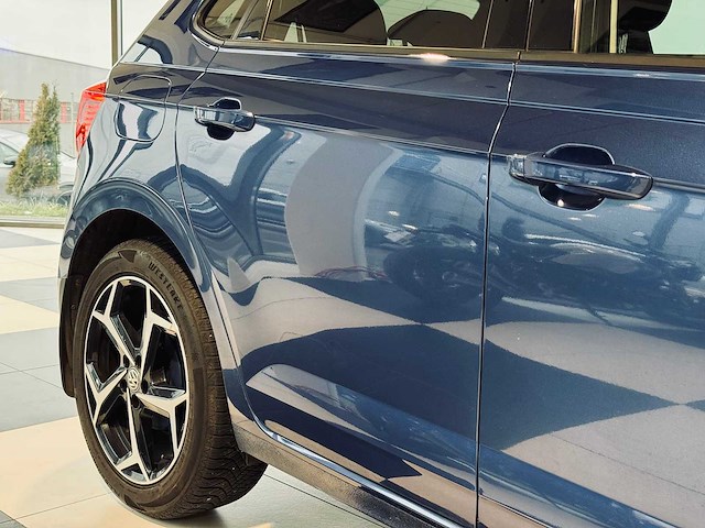 Volkwsagen polo 1.6 tdi sportline - afbeelding 11 van  65