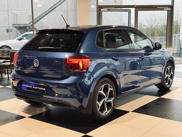 Volkwsagen polo 1.6 tdi sportline - afbeelding 21 van  65
