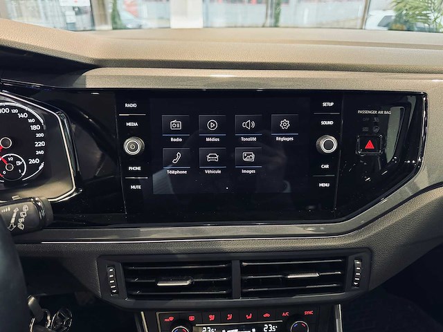 Volkwsagen polo 1.6 tdi sportline - afbeelding 39 van  65