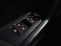 Volkwsagen polo 1.6 tdi sportline - afbeelding 40 van  65