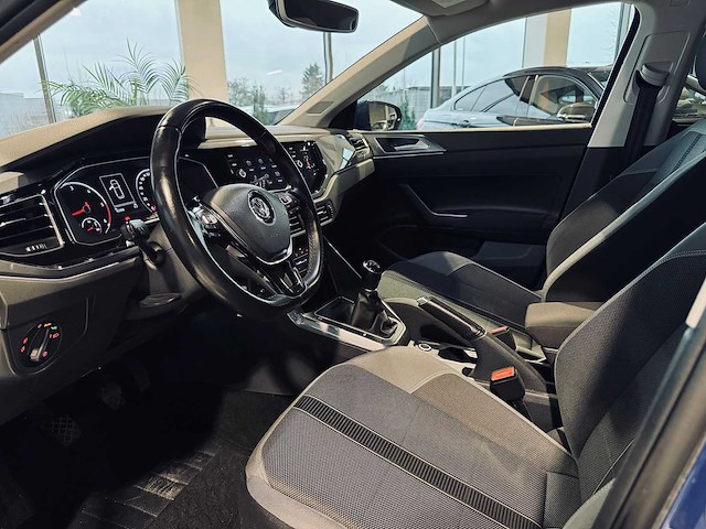 Volkwsagen polo 1.6 tdi sportline - afbeelding 42 van  65