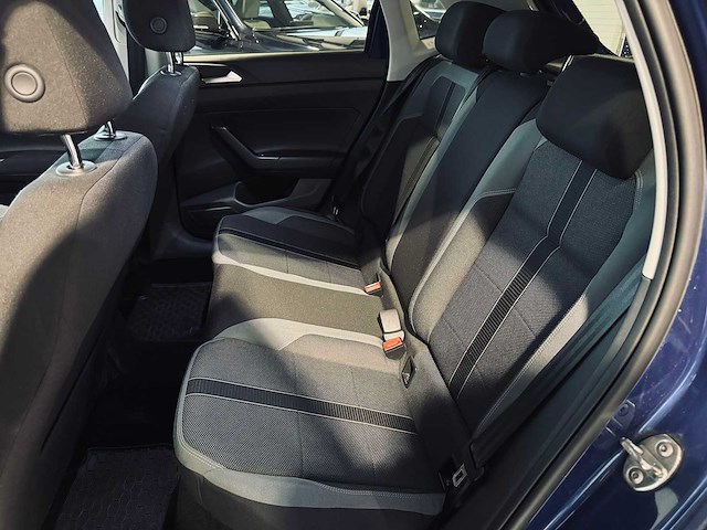 Volkwsagen polo 1.6 tdi sportline - afbeelding 43 van  65