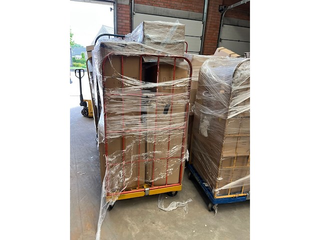 Volle trailer tedi non-food mix – retours & overstock (a/b/c-grade) - afbeelding 25 van  28