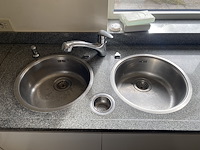 Volledig ingerichte keuken - afbeelding 2 van  14