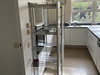 Volledig ingerichte keuken - afbeelding 7 van  14