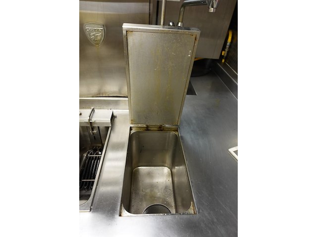 Volledig inox kookcenter - afbeelding 10 van  14