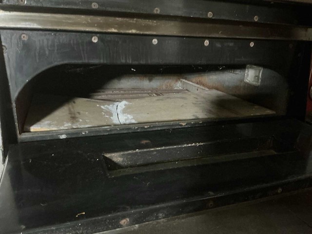 Volledig resterende inhoud achterruimte - afbeelding 5 van  10