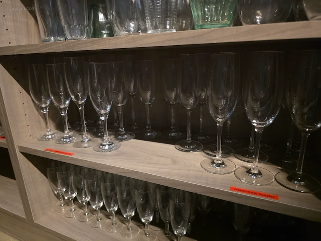 Volledig resterende inhoud zaal - afbeelding 4 van  25