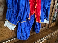 Volledig sinterklaaspak en 2 roetpieten-pakken - afbeelding 3 van  55
