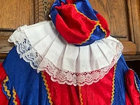 Volledig sinterklaaspak en 2 roetpieten-pakken - afbeelding 4 van  55