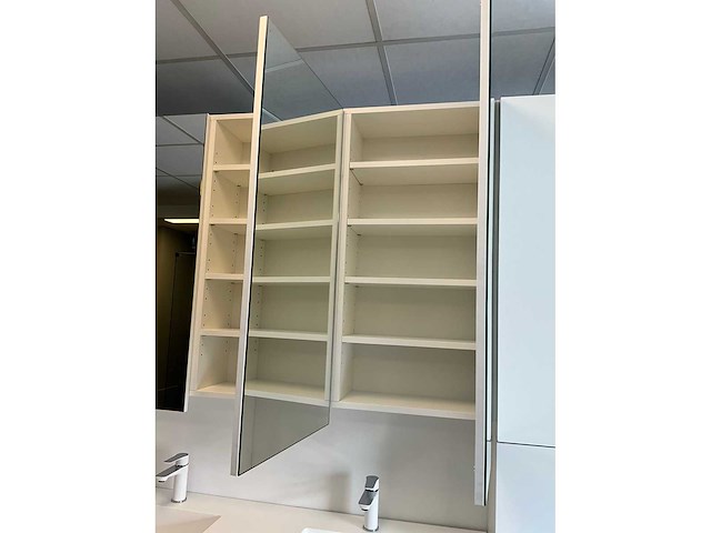 Volledige badkamer/wandmeubel opstelling - afbeelding 9 van  26