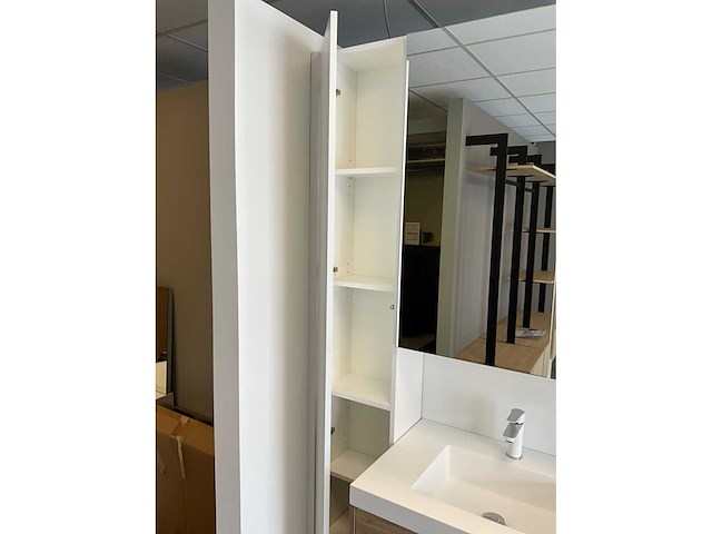 Volledige badkamer/wandmeubel opstelling - afbeelding 11 van  26