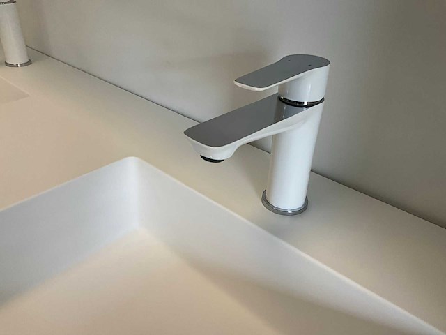 Volledige badkamer/wandmeubel opstelling - afbeelding 25 van  26