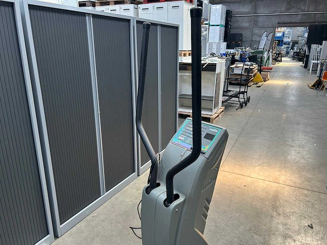 Volledige fitness uitrusting - afbeelding 11 van  42