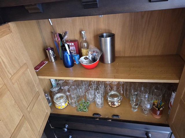 Volledige inboedel appartement en kelder in deurne - afbeelding 2 van  84