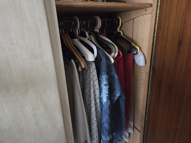 Volledige inboedel appartement en kelder in deurne - afbeelding 37 van  84