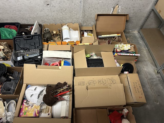 Volledige inboedel appartement + garage - afbeelding 77 van  107