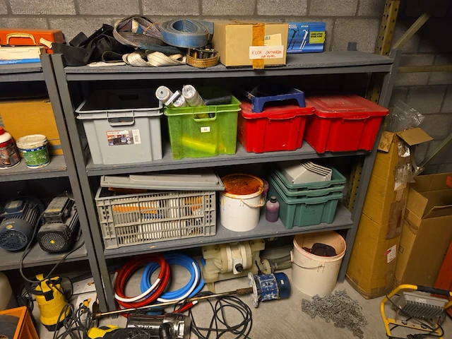 Volledige inhoud atelier makita, grundfos - afbeelding 2 van  24