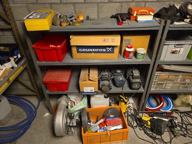 Volledige inhoud atelier makita, grundfos - afbeelding 21 van  24