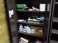 Volledige inhoud bureau - afbeelding 8 van  9