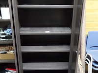 Volledige inhoud bureau - afbeelding 9 van  9