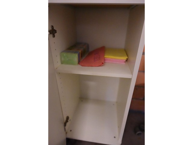 Volledige inhoud bureau - afbeelding 7 van  18