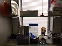 Volledige inhoud diverse liggers - afbeelding 5 van  6