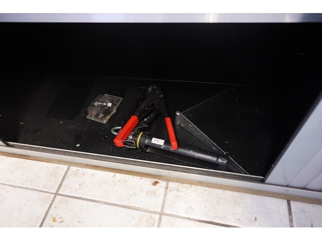 Volledige inhoud dossierkasten - afbeelding 5 van  17