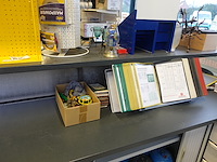 Volledige inhoud dossierkasten - afbeelding 6 van  17