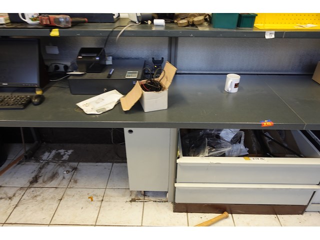 Volledige inhoud dossierkasten - afbeelding 12 van  17