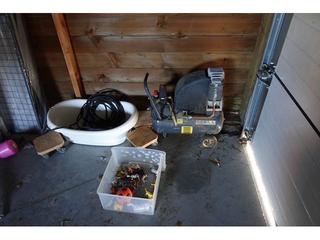 Volledige inhoud garage - afbeelding 2 van  10