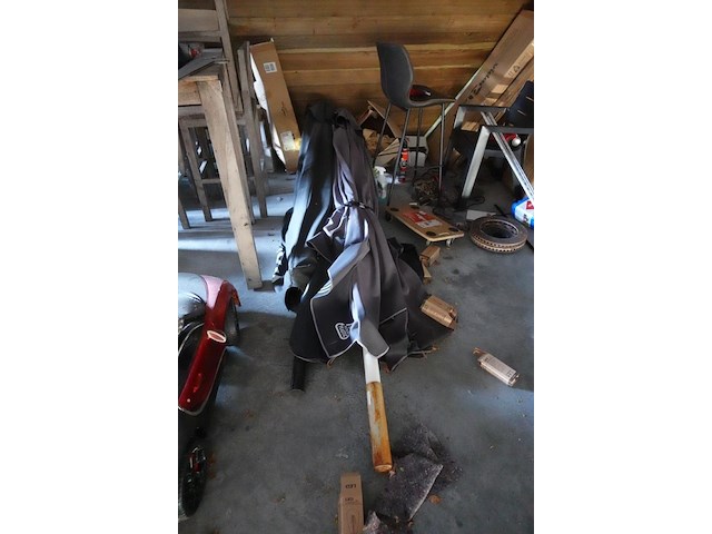 Volledige inhoud garage - afbeelding 9 van  10