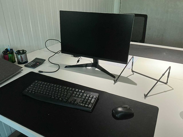 Volledige inhoud kantoorruimte 1e verdiep - afbeelding 9 van  15