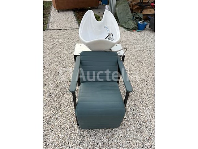 Volledige inhoud kapperszaak - afbeelding 5 van  9