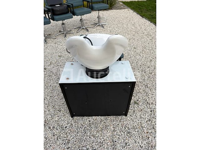 Volledige inhoud kapperszaak - afbeelding 6 van  9