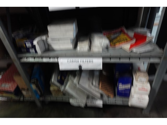 Volledige inhoud magazijn - afbeelding 18 van  19