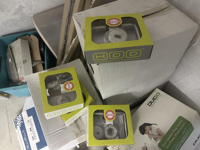 Volledige inhoud magazijn - afbeelding 5 van  25