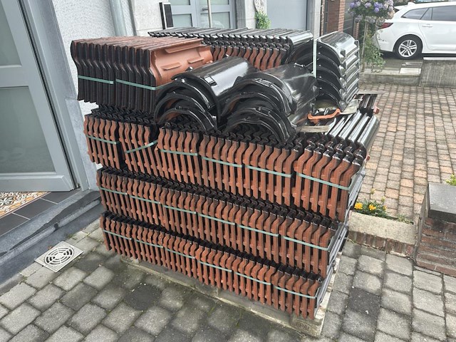 Volledige inhoud magazijn - afbeelding 8 van  25