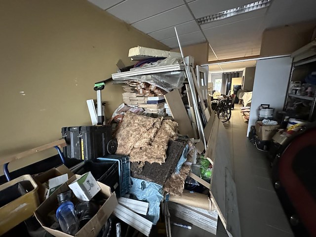 Volledige inhoud magazijn - afbeelding 17 van  25