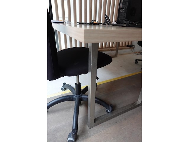 Volledige inhoud meubilair - afbeelding 7 van  12