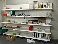 Volledige inhoud opbergruimte 1e verdiep - afbeelding 3 van  10