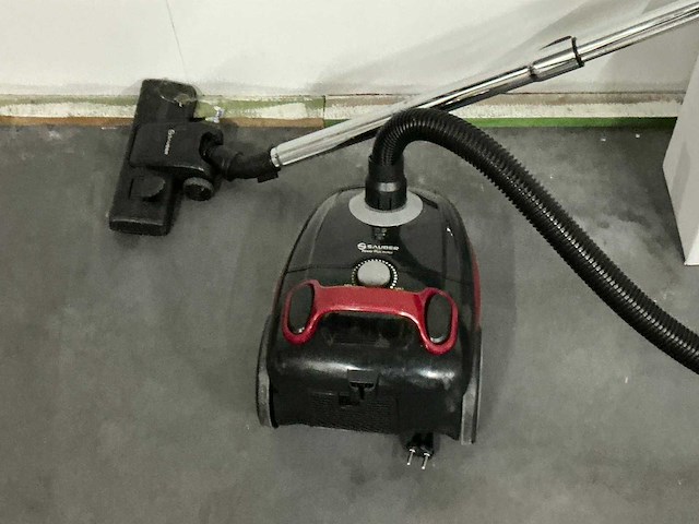 Volledige inhoud opbergruimte 1e verdiep - afbeelding 4 van  10