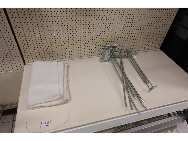 Volledige inhoud rek brabantia - afbeelding 7 van  16