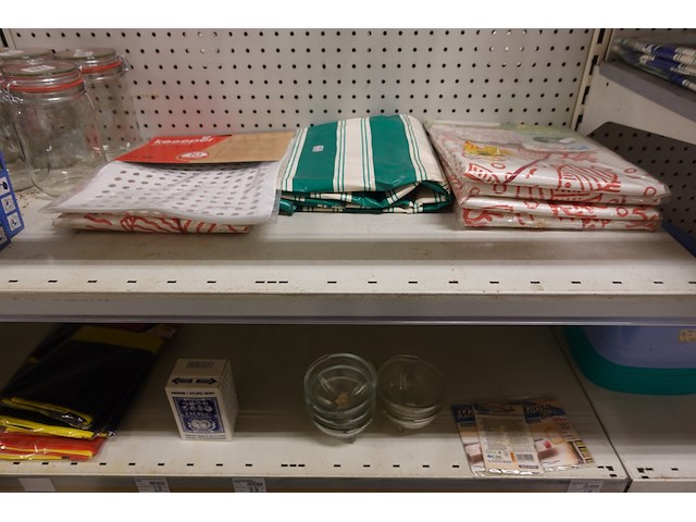 Volledige inhoud rek brabantia - afbeelding 14 van  16