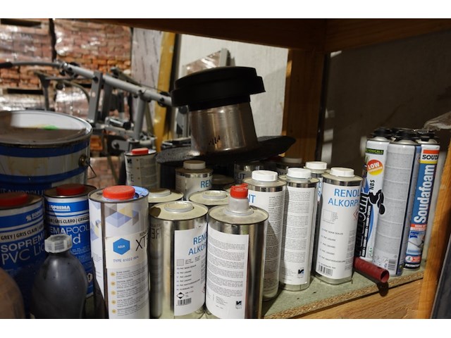 Volledige inhoud rek dakdekkers toebehoren - afbeelding 5 van  7