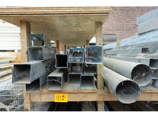 Volledige inhoud rek dakgoten/dakdoorvoeren - afbeelding 2 van  7