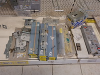 Volledige inhoud rek deurbeslag - afbeelding 10 van  23