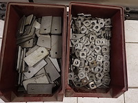 Volledige inhoud rek divers smeedwerk - afbeelding 6 van  27