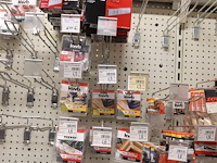 Volledige inhoud rek divers werkmateriaal - afbeelding 3 van  20