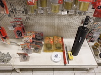 Volledige inhoud rek divers werkmateriaal - afbeelding 4 van  20